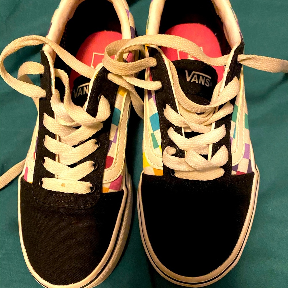 Girls Rainbow Vans size 13 NWOT